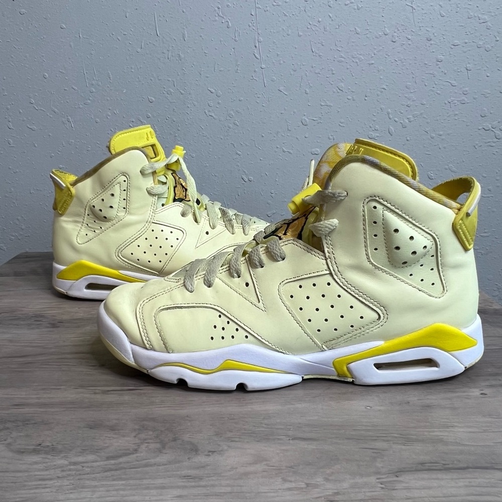 Air Jordan 6 Retro Dynamic Yellow GS 543390-800 Size 7Y Womens 8.5